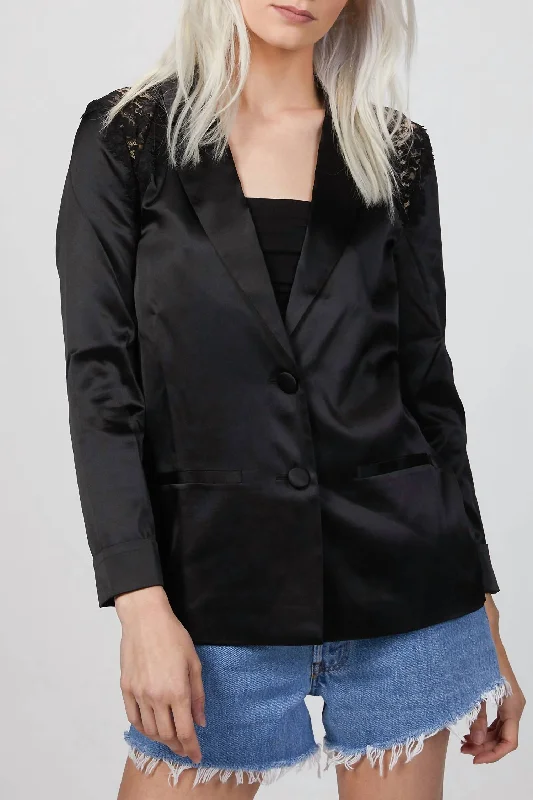 Carmine Blazer In Black Structured Blazer Jacket