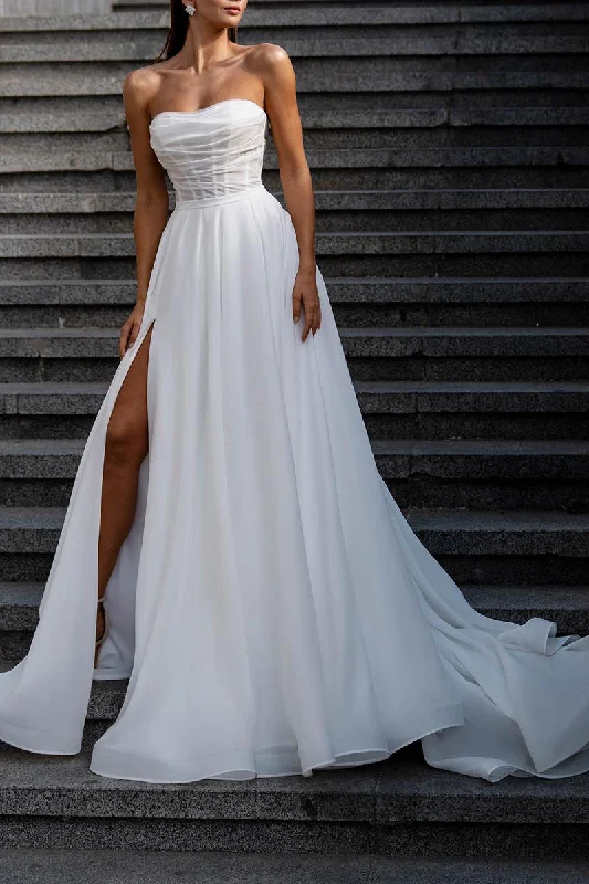 Elegant wedding dressesA Line Strapless Hall Casual Wedding Dress Pleats Split White Boho Bridal Gown QW2612 Glamorous Wedding Dress