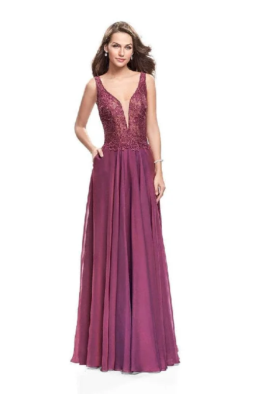 Sequin maxi dressesLa Femme - 25513SC Embellished Plunging V-neck Long Dress Knitted maxi dresses